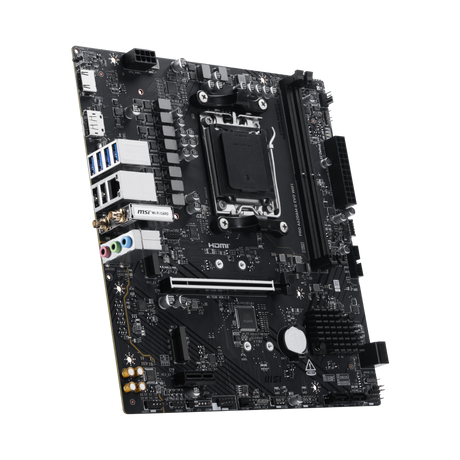 Placa base MSI PRO A620AM-G EVO WIFI con puertos y ranuras de expansión, componentes internos visibles.