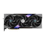 Tarjeta gráfica MSI GeForce RTX 5090 32G GAMING TRIO OC en color negro con ventiladores grandes y disipador de alta eficiencia.